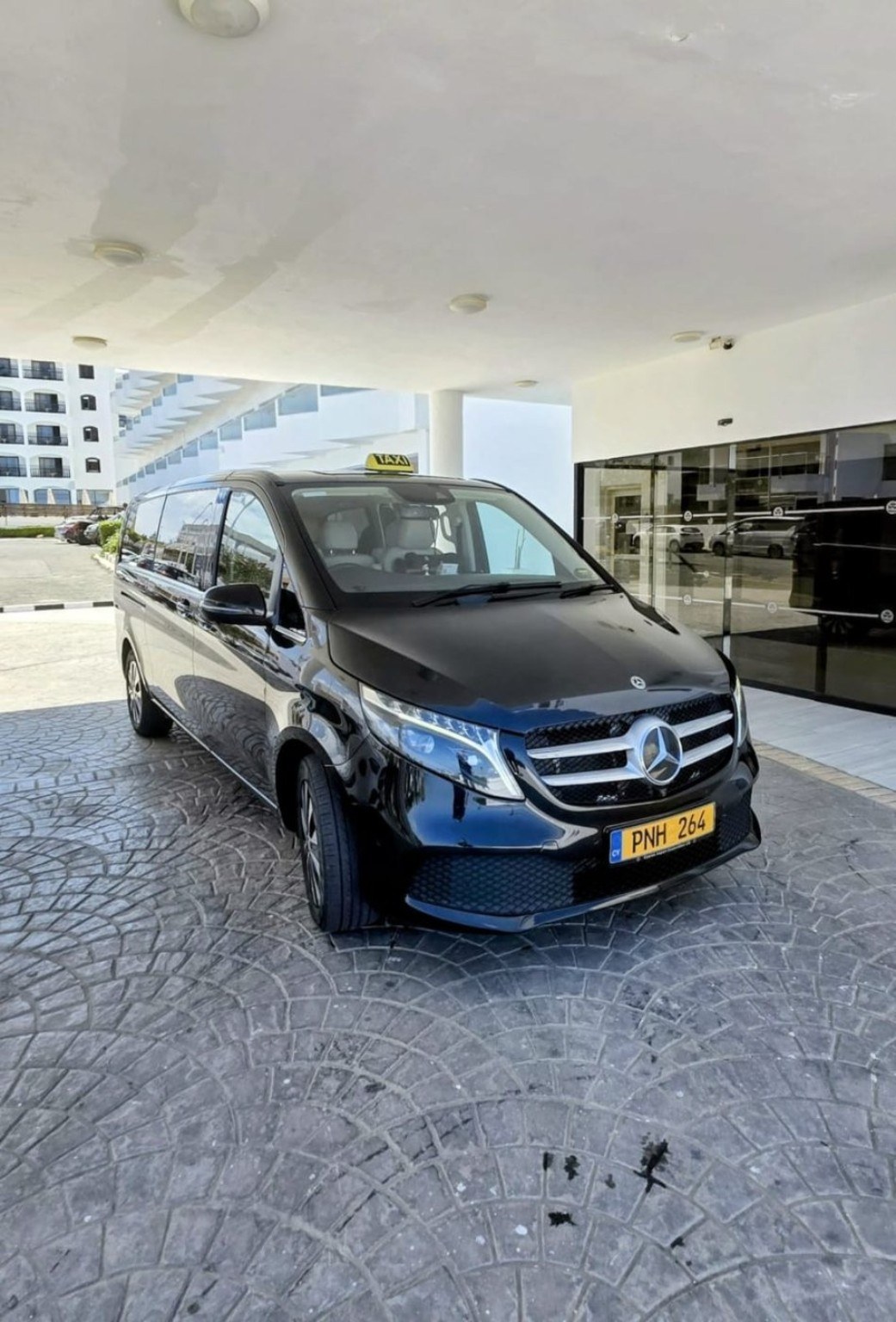 Mercedes taxi van